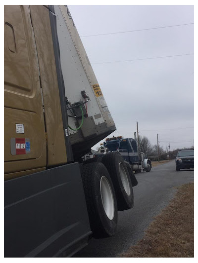 Mid State Wrecker Service JunkYard in Little Rock (AR) - photo 4