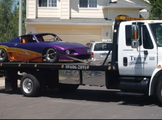 Troy’s Towing