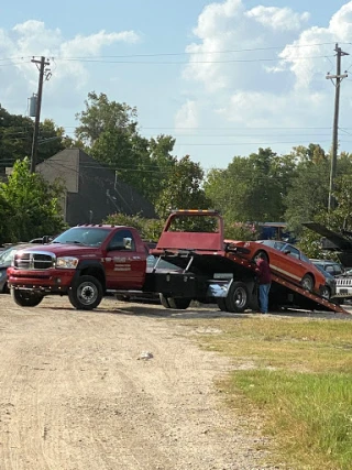 D&D’s Used Auto Parts JunkYard in Houston (TX) - photo 3