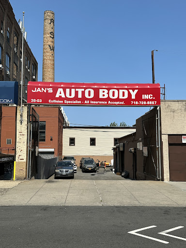 Jan's Auto Body JunkYard in Paterson (NJ)