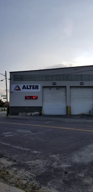 Alter Metal Recycling- Peoria - Washington Street JunkYard in Peoria (IL) - photo 4