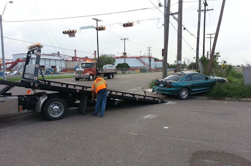 Trustworthy Towing Service Memphis JunkYard in Memphis (TN)