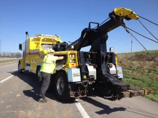 Don's Truck Towing & Truck Wash Inc.