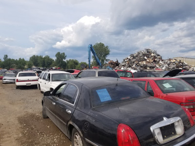 Paul's Auto Yard JunkYard in Chicago (IL) - photo 2