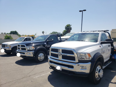 Ayala's Towing JunkYard in Bakersfield (CA) - photo 4