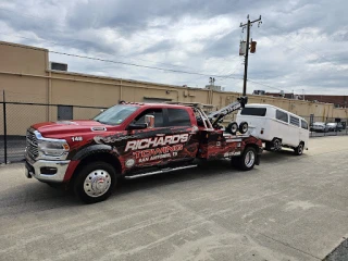 Richard's Towing - photo 1