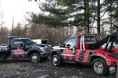 Adam's Junker's Marshall County JunkYard in South Bend (IN) - photo 1