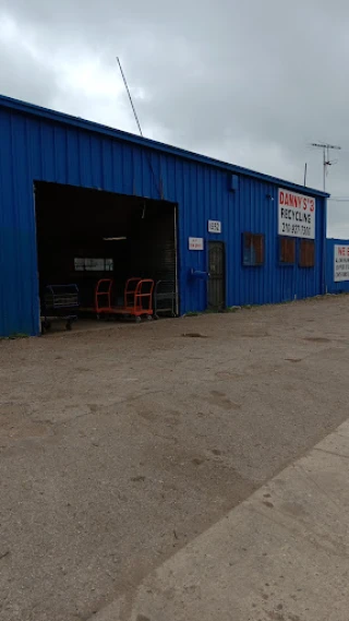 Danny's Metal Recycling JunkYard in San Antonio (TX) - photo 3