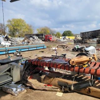 Danny's Metal Recycling JunkYard in San Antonio (TX) - photo 4