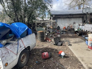 Bubba Alicia & Sons Property Preservation JunkYard in Stockton (CA) - photo 4