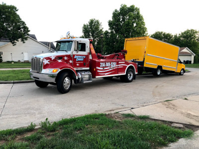 Americas Choice Towing Service JunkYard in St. Louis (MO) - photo 2