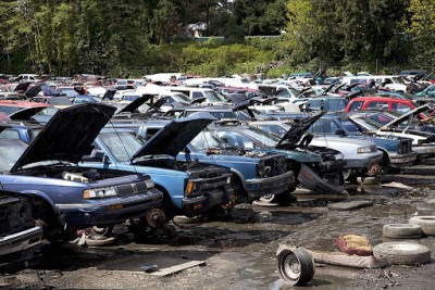 Cash Car Junk Cars JunkYard in Lancaster (CA) - photo 4