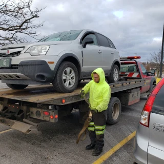 Graham's Towing and Recovery JunkYard in Grand Rapids (MI) - photo 4