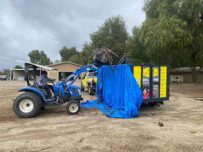 Temecula Valley Junk Pick-Up JunkYard in Temecula (CA) - photo 1