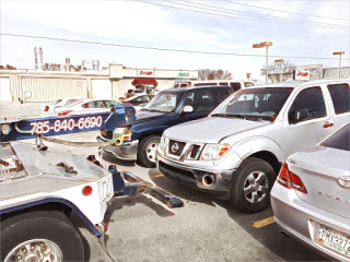 Sixth Street Towing, LLC JunkYard in Kansas City (KS) - photo 2