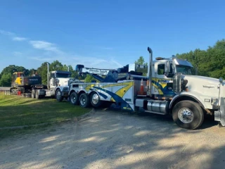 Paradise Towing & Recovery JunkYard in Greensboro (NC) - photo 2