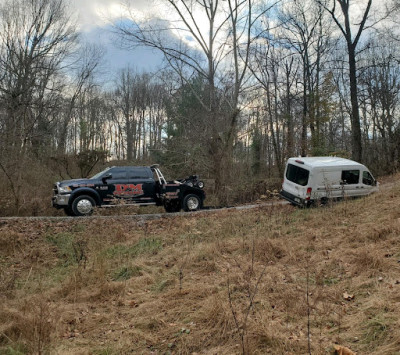 D & M Towing JunkYard in Nashville (TN) - photo 4