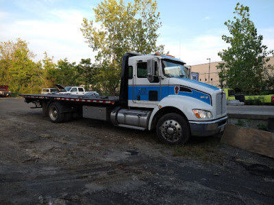 Jim's Towing & Hauling Inc. JunkYard in Springfield (MA) - photo 1