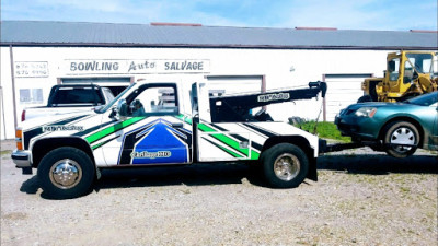 Bowling salvage JunkYard in Springfield (MO) - photo 1