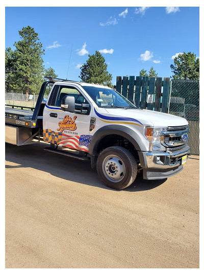 D&J Towing JunkYard in Fort Collins (CO) - photo 3