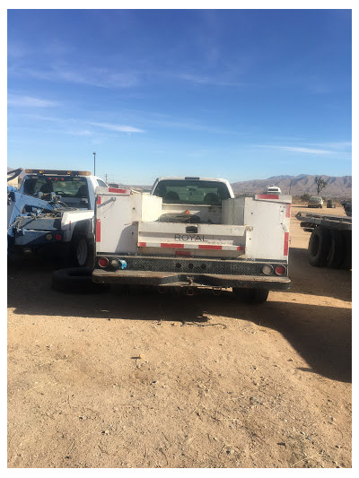 Golden Hawk Towing/Cash4Cars JunkYard in Fontana (CA) - photo 4