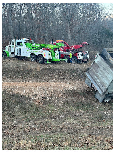 Thomas Towing & Recovery JunkYard in Springfield (MO) - photo 2