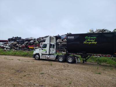 Veterans Metal Recycling JunkYard in Gulfport (MS) - photo 4