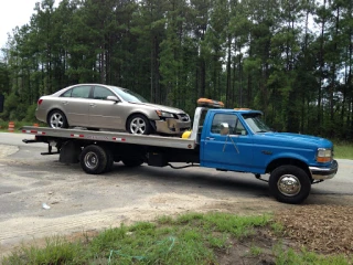 Reliable Towing & Roadside Assistance JunkYard in North Charleston (SC) - photo 3