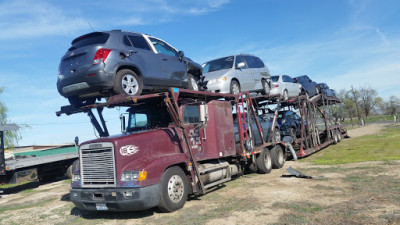 Mendoza's Automotive Inc JunkYard in Kennewick (WA) - photo 1