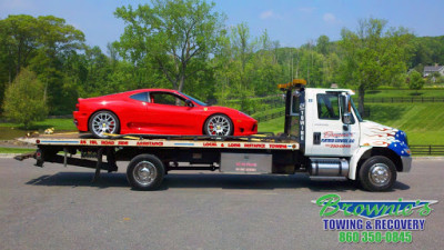 Brownie's Towing & Recovery JunkYard in New Haven (CT) - photo 1