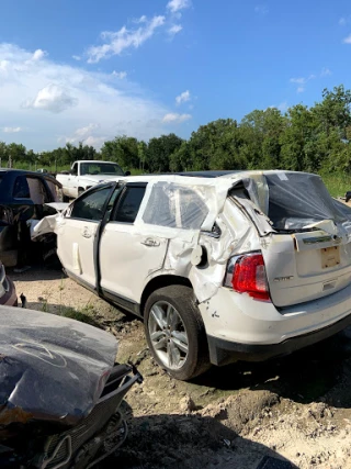 Joes auto parts JunkYard in Houston (TX) - photo 4