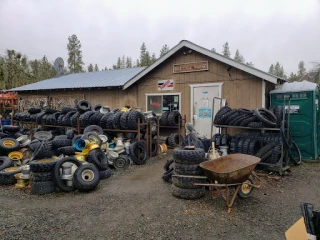 Bill's Motorcycle Salvage JunkYard in Medford (OR) - photo 4