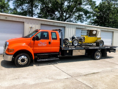 Aarons Towing And Recovery LLC JunkYard in New Orleans (LA) - photo 2