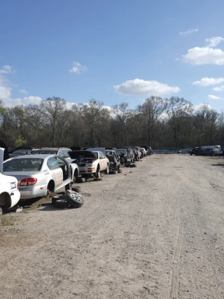 LKQ Self Service - Baton Rouge JunkYard in Baton Rouge (LA) - photo 2