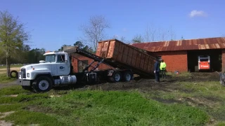 J & M Heavy Duty Salvage - photo 1