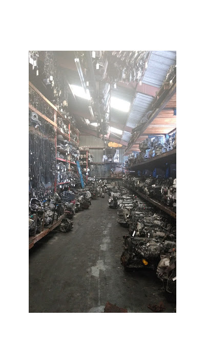 Milans Honda Auto Parts JunkYard in Long Beach (CA) - photo 2