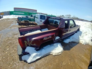 Dakota Wrecking & Salvage JunkYard in Fargo (ND) - photo 3