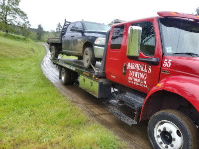 Marshall's Towing LLC JunkYard in Eugene (OR) - photo 2