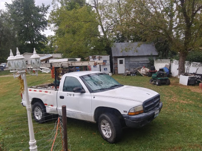 Rogers Wrecking & Salvage Inc JunkYard in Springfield (MO) - photo 1