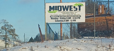 Midwest Demolition JunkYard in Springfield (IL) - photo 2