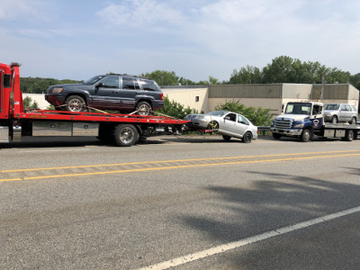 Central Mass Towing & Recovery JunkYard in Springfield (MA) - photo 2