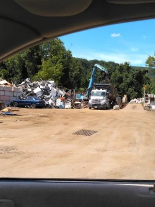 Paz Metals Inc. JunkYard in York (PA) - photo 4