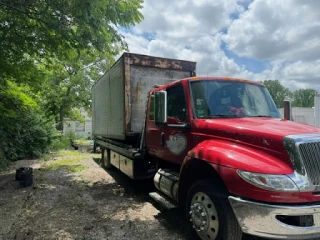 E & E Towing Service JunkYard in Nashville (TN) - photo 2