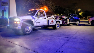 Dynamic Garage & Towing Service, LLC JunkYard in Laredo (TX) - photo 1