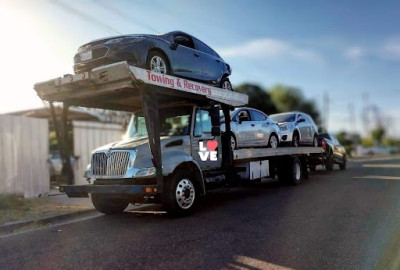 Dynamic Garage & Towing Service, LLC JunkYard in Laredo (TX) - photo 3