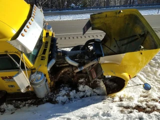 J&J Garage 24hr Towing JunkYard in Winston-Salem (NC) - photo 3