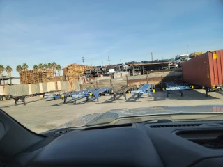 Commercial Truck Used Parts JunkYard in Torrance (CA) - photo 3