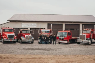 Hooked Up Towing - photo 1