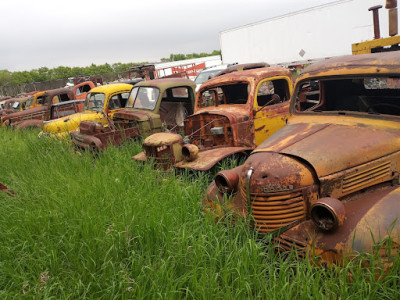 Oakleaf Auto Inc JunkYard in Sioux Falls (SD) - photo 1