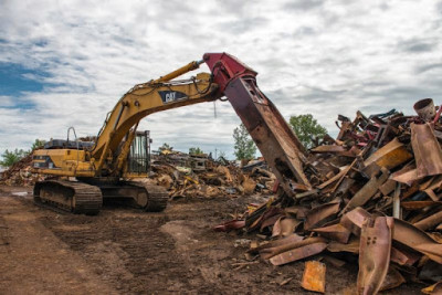 Ferrous Processing & Trading Co Kronk JunkYard in Detroit (MI) - photo 2